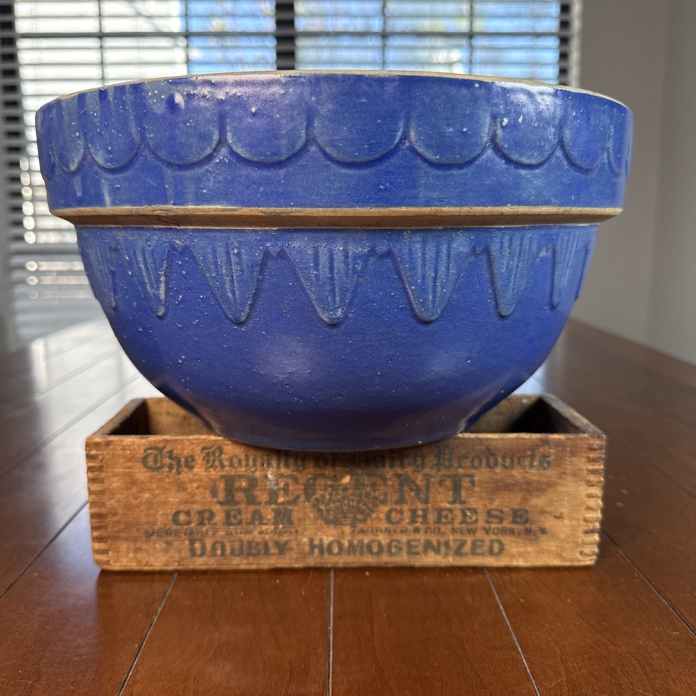 CLAY CITY POTTERY INDIANA XL Mixing Bowl COBALT BLUE Picket fence Scalloped 12"
